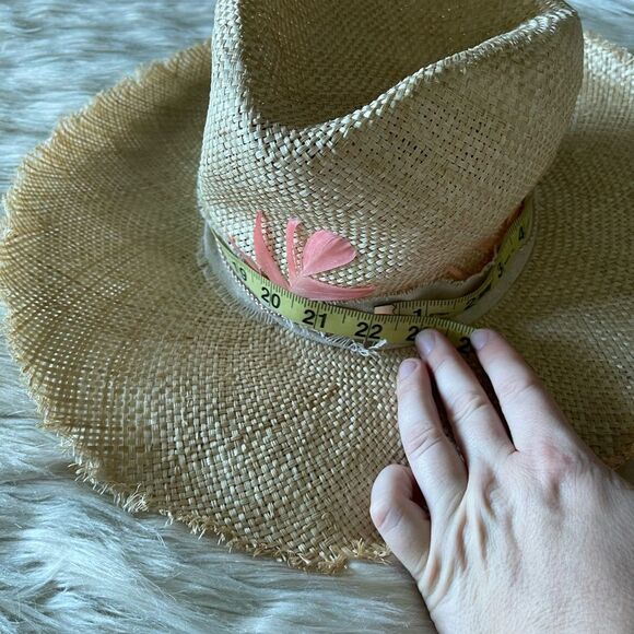 House of Lafayette Tan Straw cowgirl Hat with feathers. - Picture 10 of 11